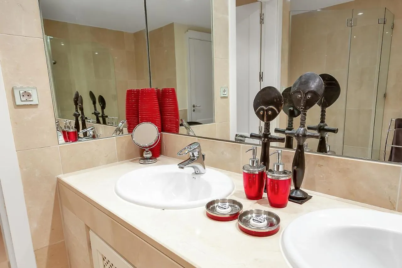 Yolo Spaces - Sotogrande - Puerto Boutique Apartment