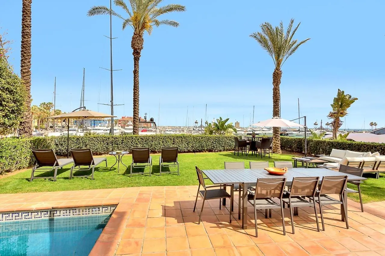 Yolo Spaces - Sotogrande - Puerto Boutique Apartment