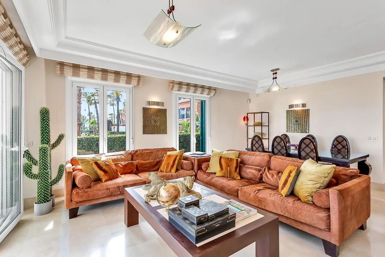 Yolo Spaces - Sotogrande - Puerto Boutique Apartment Španělsko