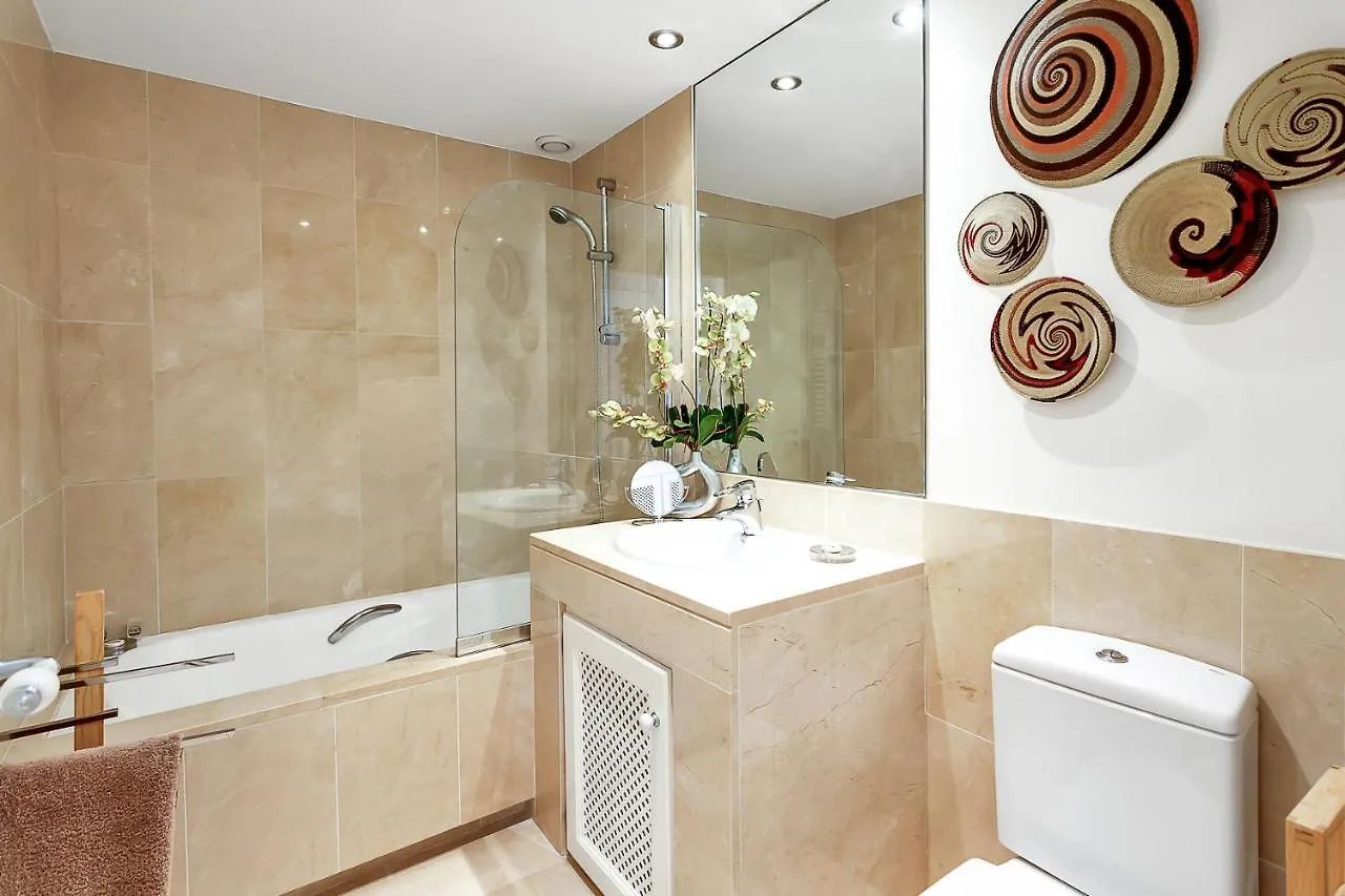 Yolo Spaces - Sotogrande - Puerto Boutique Apartment