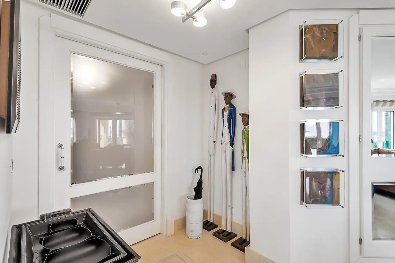 Yolo Spaces - Sotogrande - Puerto Boutique Apartment
